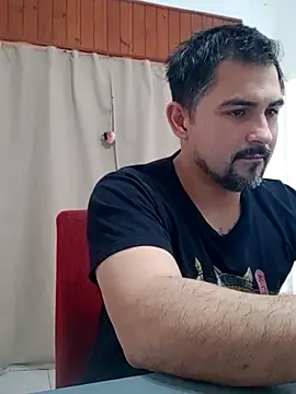 Bradd_32 live cam on StripChat