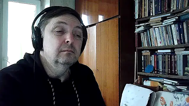 Pokaz2020 live cam on StripChat