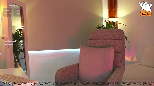 whitneyhot