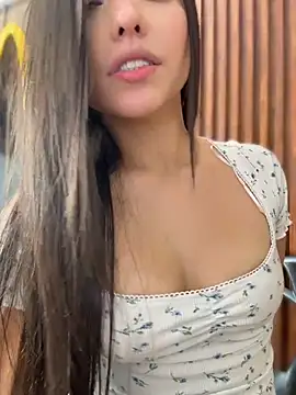 Valentina-gomezz live cam