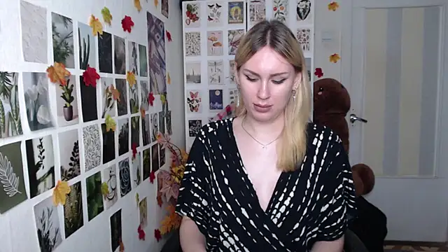capriscorpion (Ask my age) - Happy upcoming Halloween!🎃🍂