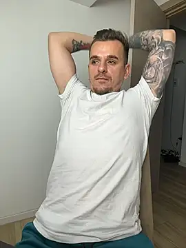 Huge_cock22cm
