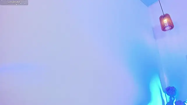 dolly_zoe webcam