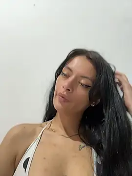 LiaCollings live cam on StripChat