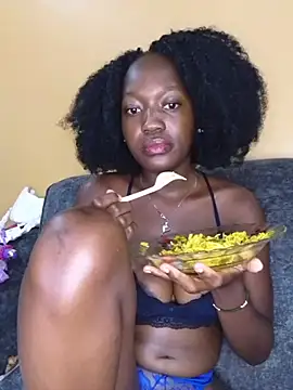 queenpee254 live cam on StripChat