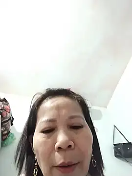 MYAMYA20 live cam on StripChat