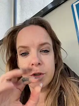 SexyMilf_1987