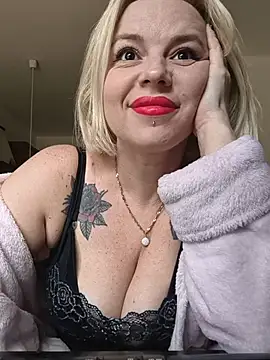 Ladykaos live cam preview