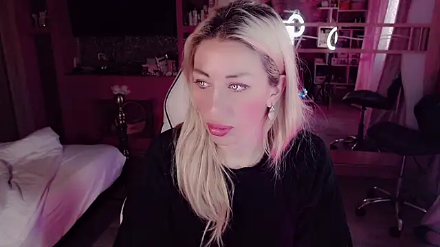 AnnieGOld_ live cam on StripChat