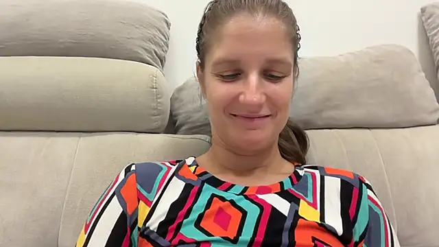 jennifer11772 live cam on StripChat