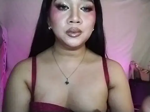 Luvcum143 live cam on StripChat