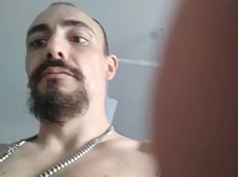 benjicunnycyprine live cam on StripChat