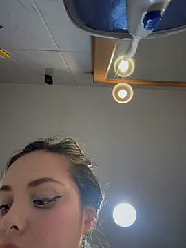 Alirawrz webcam