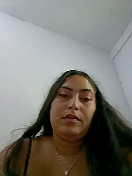 xandra252 live cam on StripChat