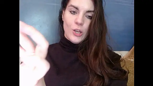 AliceTailor live cam on StripChat
