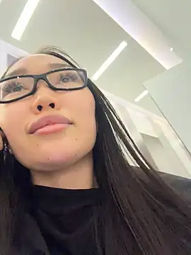 trytomakememoam live cam on StripChat
