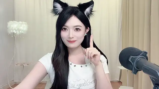 LiLy0608 live cam on StripChat