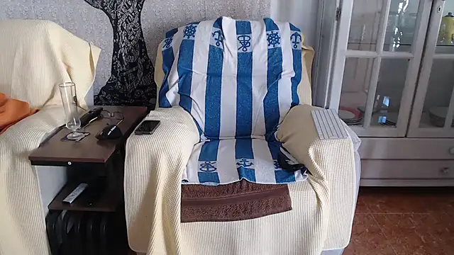 Nudelschwanz live cam on StripChat