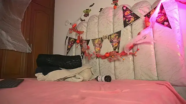 pocahotass_11 webcam