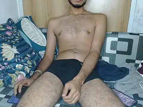 CoralN live cam on StripChat