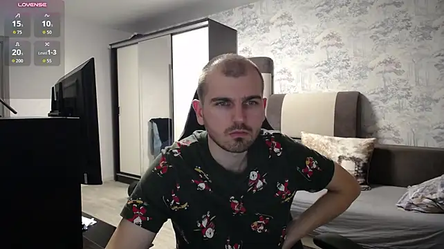 SerzhKorol1 live cam on StripChat