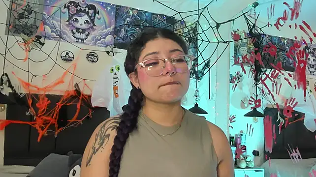 SabrinaV_ live cam on StripChat