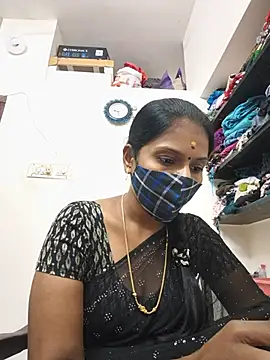 Tamil_Yalini12 live cam on StripChat