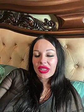 AlyaKiss live cam on StripChat