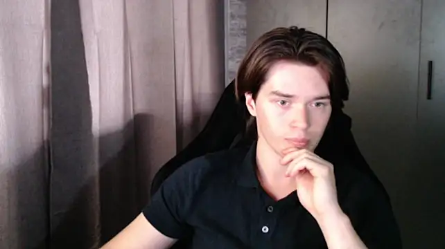 arthur___king live cam on StripChat