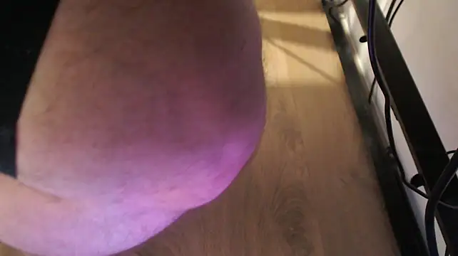 feetichman live cam on StripChat