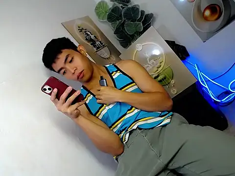 bretman1922 live cam on StripChat