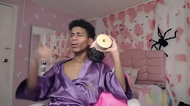 Santy_bigcock_01 live sex cam