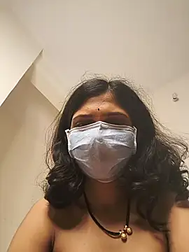 Shivani2002 live cam on StripChat