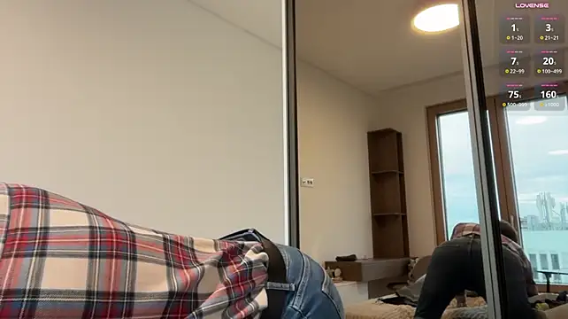cute_mark (M young) - CUM - (fav vibration is 21)