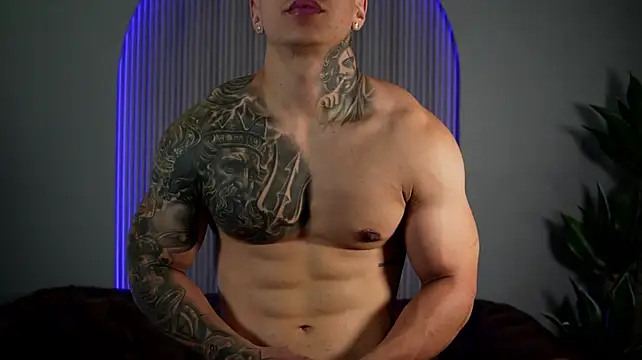 salvatoredmore (M twink) - BUG SHOW CUM BABY