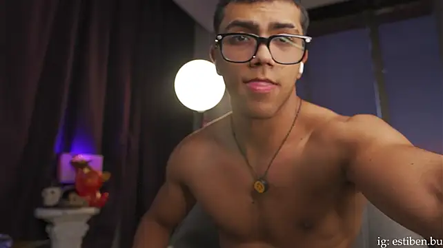 colstorw_ (M twink) - Show ur hard dick close