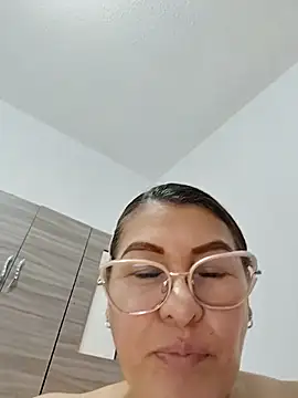 AlexxiaaMat live cam