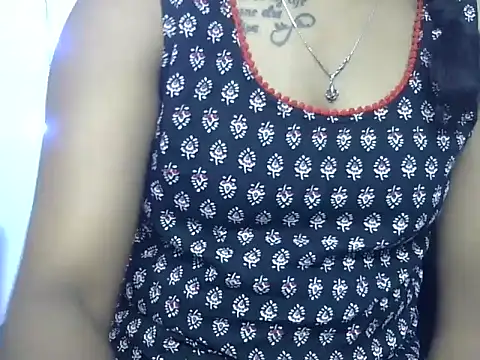 tamil_tanu live cam on StripChat