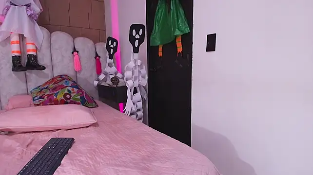 Karla_hilton1