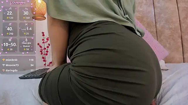 rawiya live cam on StripChat