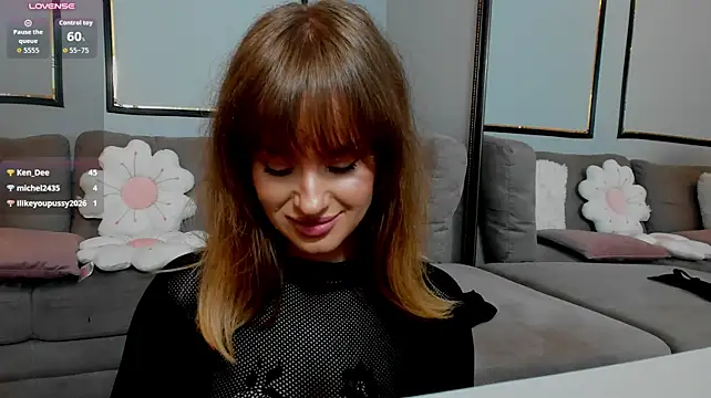 MissMiaMuse live cam on StripChat