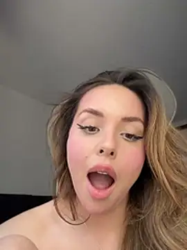 Alirawrz webcam