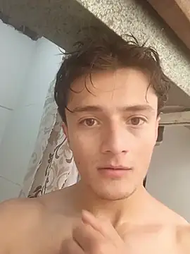 Davitfitnosuke live cam