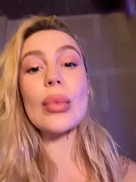 meanexx live cam on StripChat