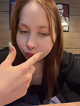 SlavicCandy live cam on StripChat