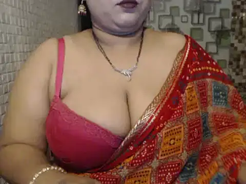 Oh_Maya live cam on StripChat