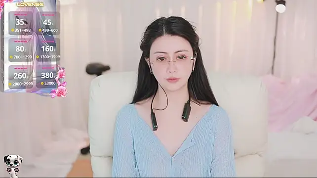 Yanyanyan66 live cam on StripChat