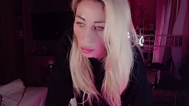 AnnieGOld_ live cam on StripChat
