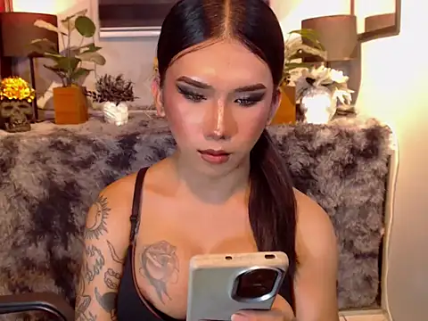 YourBabyGirlExists live cam
