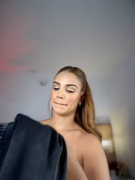 Lia_Brooks